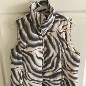 Woman’s Chaps puffer vest Large